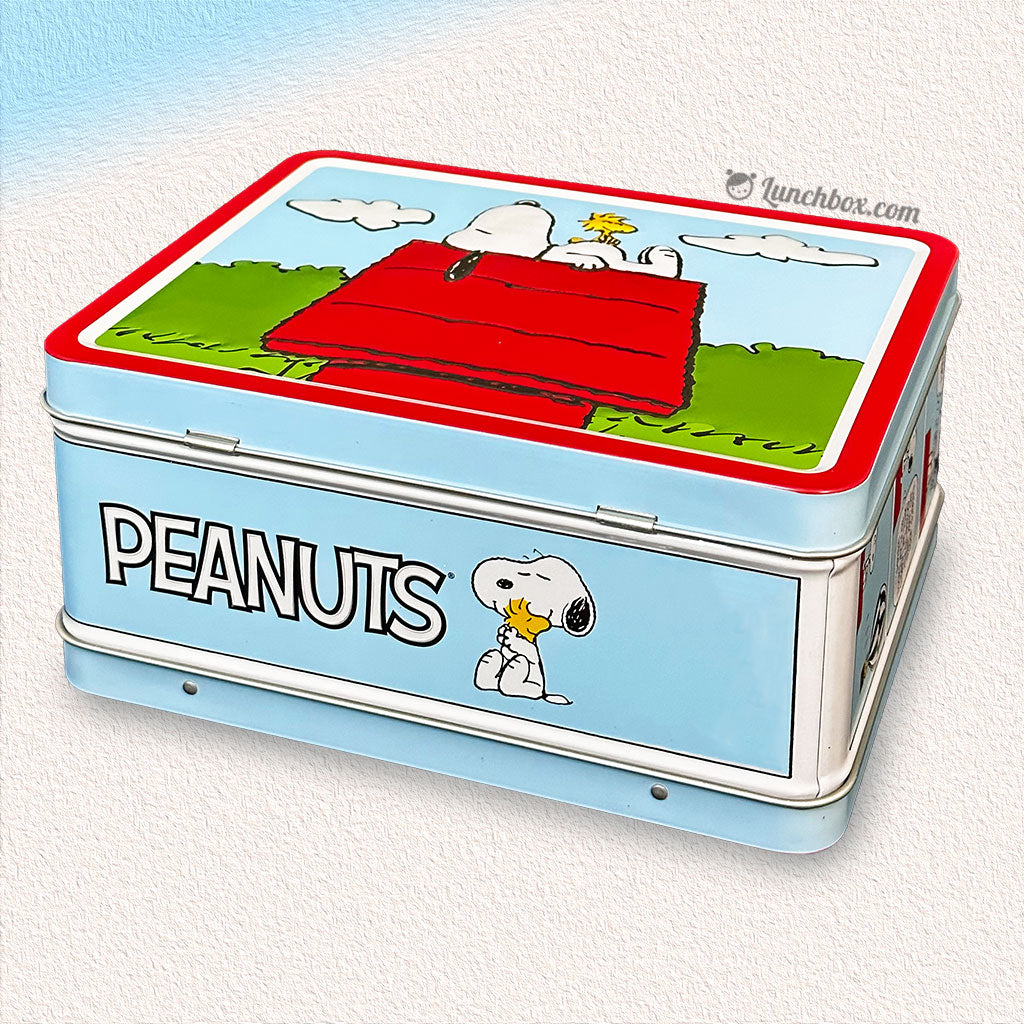 Vintage 1970's Peanuts lunch box, collectable and cute classic kids selling metal lunch